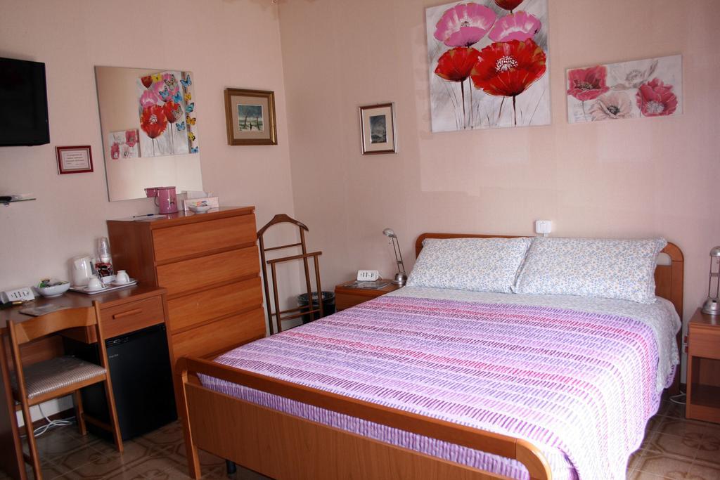 A Casa Di Gianna B&B Рієті Екстер'єр фото