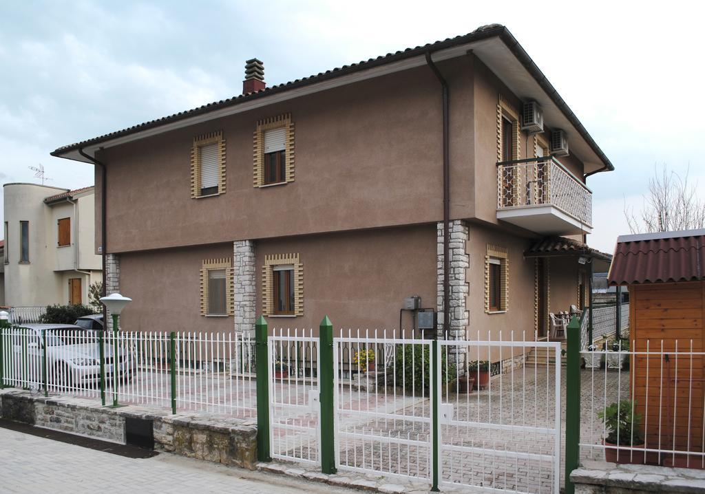A Casa Di Gianna B&B Рієті Екстер'єр фото